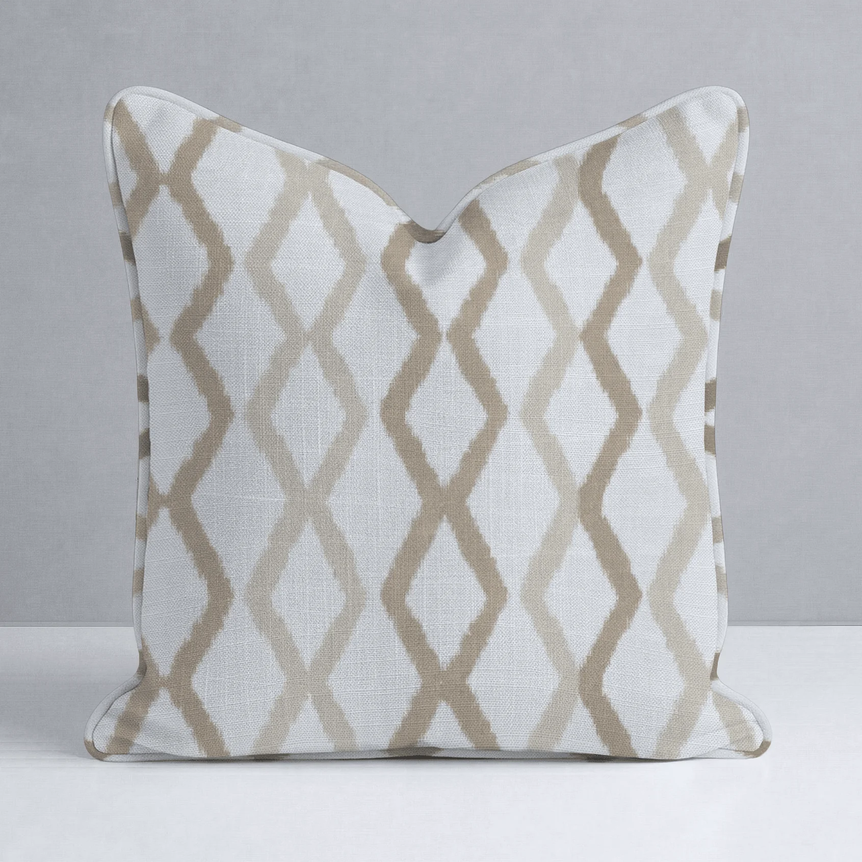 Braemar Trellis Throw Pillow